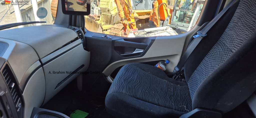 Mercedes-Benz 1846 Unfall, fahrbereit - Gjysmë-kamion: foto 5 Mercedes-Benz 1846 Unfall, fahrbereit - Gjysmë-kamion: foto 5