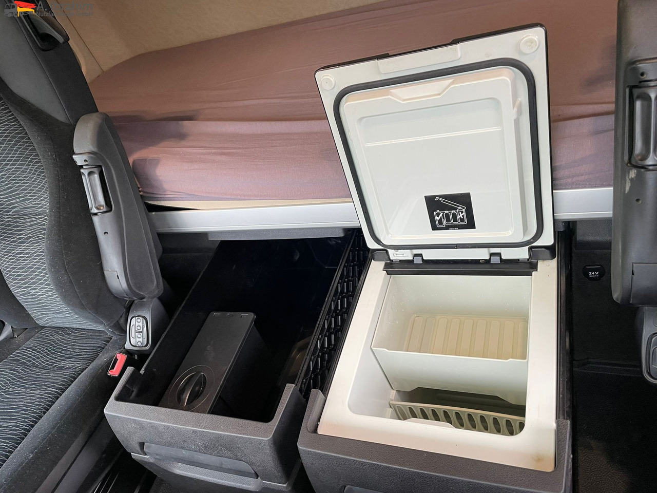 Mercedes-Benz ACTROS 2548 6x2 | Liftachse | 68t Zuggew.| Schwerlast-SZM - Gjysmë-kamion: foto 3 Mercedes-Benz ACTROS 2548 6x2 | Liftachse | 68t Zuggew.| Schwerlast-SZM - Gjysmë-kamion: foto 3