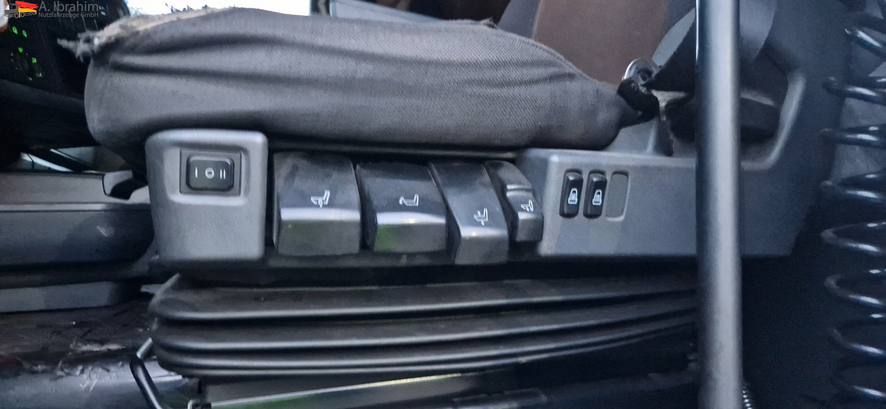 Scania R 480 Retarder, Klima, Zustand gut PTO für Kompressor - Gjysmë-kamion: foto 2 Scania R 480 Retarder, Klima, Zustand gut PTO für Kompressor - Gjysmë-kamion: foto 2