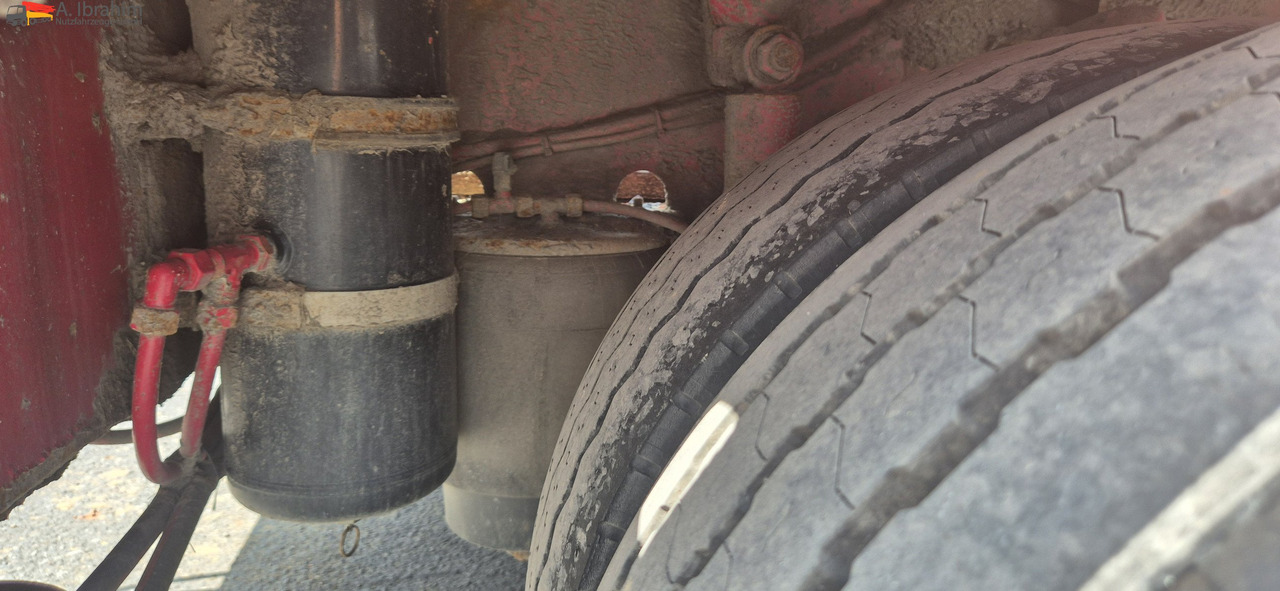 Goldhofer STZ-TBL3-33/80 Tiefbett mit Rampen Lenkung mit FB - Gjysmë rimorkio me plan ngarkimi të ulët: foto 2 Goldhofer STZ-TBL3-33/80 Tiefbett mit Rampen Lenkung mit FB - Gjysmë rimorkio me plan ngarkimi të ulët: foto 2