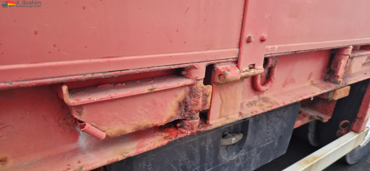 Goldhofer TP-L3-24/80 Bordwände, verbreiterbar, Zustand 3-4 - Rimorkio me plan ngarkimi të ulët: foto 4 Goldhofer TP-L3-24/80 Bordwände, verbreiterbar, Zustand 3-4 - Rimorkio me plan ngarkimi të ulët: foto 4