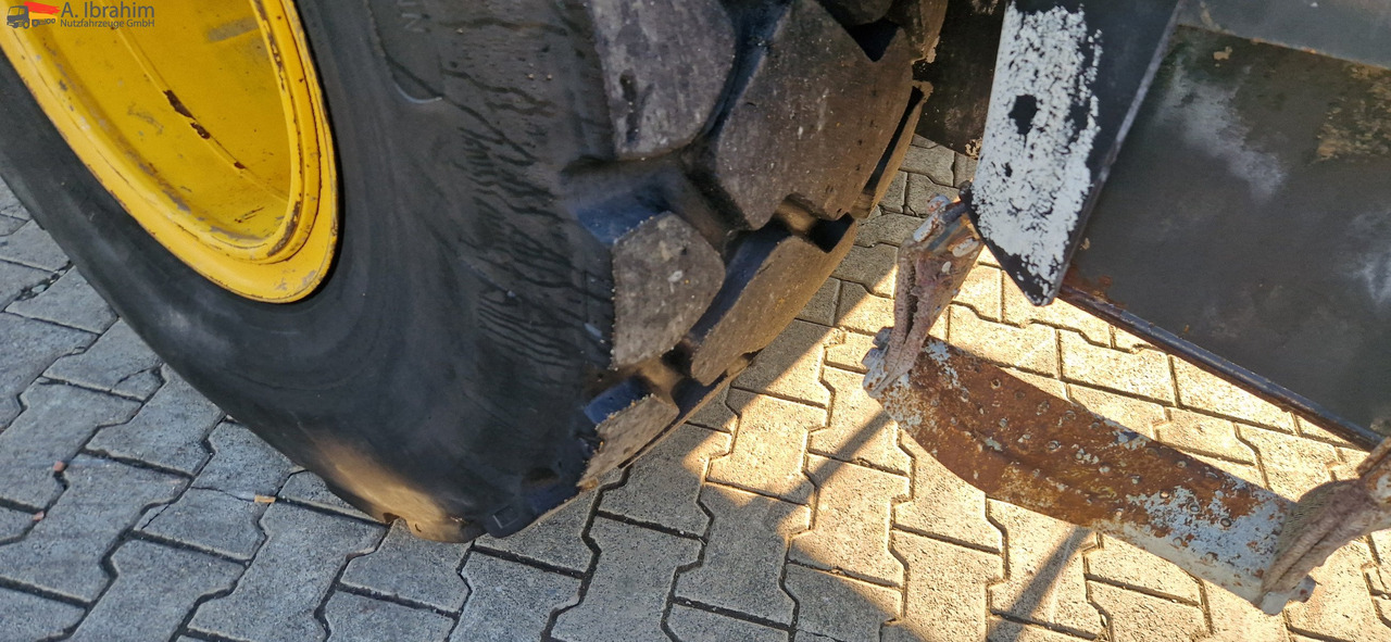 Komatsu WA 200 technisch ok. technische Wartung beim Komatsu Service - Fadrom me goma: foto 2 Komatsu WA 200 technisch ok. technische Wartung beim Komatsu Service - Fadrom me goma: foto 2