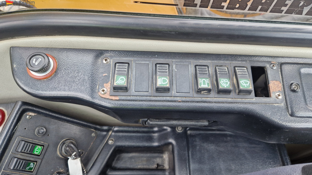 Liebherr A316 Schnellwechsler, Hammerverrohrung, Verstellausleger Deutz Motor - Miniekskavator: foto 2 Liebherr A316 Schnellwechsler, Hammerverrohrung, Verstellausleger Deutz Motor - Miniekskavator: foto 2