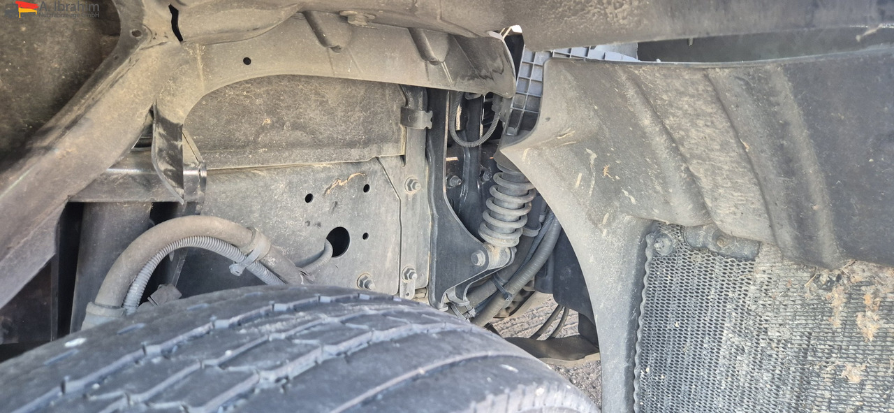 MAN TGL 8.160 4x2 Brotkoffer mit Kühlfach nicht fahrbereit ! nicht rollfähig - Furgon frigorifer: foto 5 MAN TGL 8.160 4x2 Brotkoffer mit Kühlfach nicht fahrbereit ! nicht rollfähig - Furgon frigorifer: foto 5