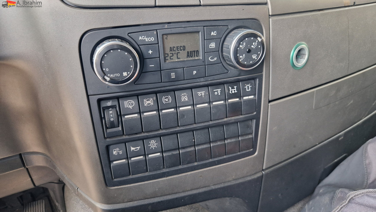 MAN TGS 26.400 PK 15001 Performance Lift-Lenkachse | 6x2 | Aufsitzkran - Kamion me vinç, Kamion me karroceri të hapur: foto 3 MAN TGS 26.400 PK 15001 Performance Lift-Lenkachse | 6x2 | Aufsitzkran - Kamion me vinç, Kamion me karroceri të hapur: foto 3