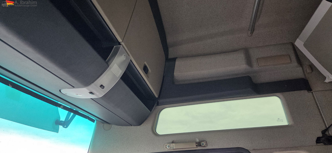 MAN TGX 26.460 6x2 | Lift-Lenkachse | Retarder | Klima | 2 x Vorhanden - Transportjer kontejnerësh/ Kamion me karroceri të çmontueshme: foto 3 MAN TGX 26.460 6x2 | Lift-Lenkachse | Retarder | Klima | 2 x Vorhanden - Transportjer kontejnerësh/ Kamion me karroceri të çmontueshme: foto 3