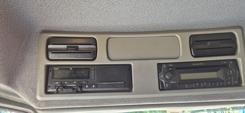 Mercedes-Benz 1829L Staplerhalterung, , Schiebeplane - Kamion me tendë: foto 3 Mercedes-Benz 1829L Staplerhalterung, , Schiebeplane - Kamion me tendë: foto 3