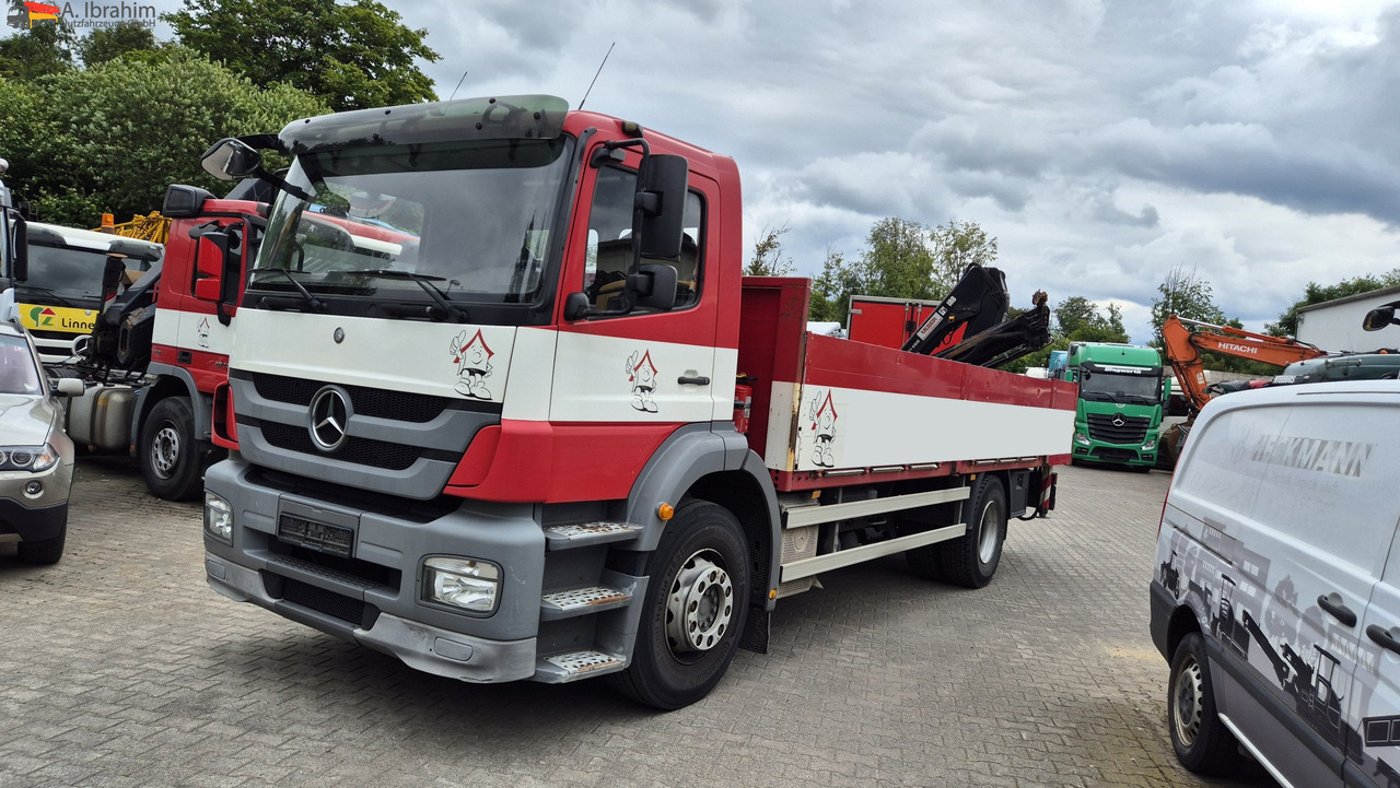 Mercedes-Benz 1829L mit Kran HIAB 111 Hiduo , Funk FB - Kamion me karroceri të hapur, Kamion me vinç: foto 1 Mercedes-Benz 1829L mit Kran HIAB 111 Hiduo , Funk FB - Kamion me karroceri të hapur, Kamion me vinç: foto 1