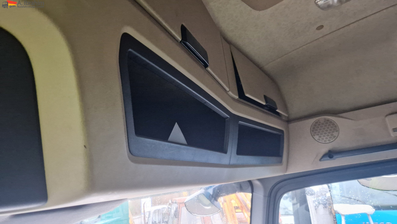 Mercedes-Benz 1845 Retarder Klima, Kühlschrank Edscha, Retarder, LBW, Zustand gut - Kamion me tendë: foto 5 Mercedes-Benz 1845 Retarder Klima, Kühlschrank Edscha, Retarder, LBW, Zustand gut - Kamion me tendë: foto 5