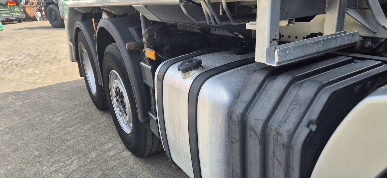 Mercedes-Benz 2546 L Meiller Absetzkipper 6x2, Vorlauf-Lenkachse, mp3 - Fadromë ngarkuese: foto 5 Mercedes-Benz 2546 L Meiller Absetzkipper 6x2, Vorlauf-Lenkachse, mp3 - Fadromë ngarkuese: foto 5