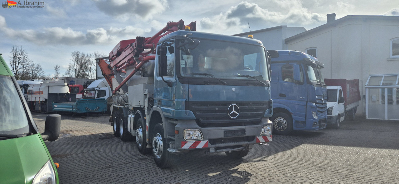 Mercedes-Benz 3241 PM 21-3 Liebherr 7 cbm PUMI Putzmeister Liebherr - Autobetoniere pompë betoni: foto 1 Mercedes-Benz 3241 PM 21-3 Liebherr 7 cbm PUMI Putzmeister Liebherr - Autobetoniere pompë betoni: foto 1