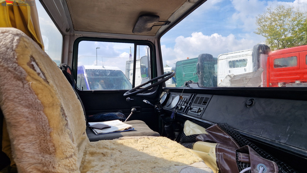 Mercedes-Benz DB 813 Pritsche Kran H- Kennzeichen,Oldtimer ein Stück Geschichte - Kamioncine me karroceri: foto 2 Mercedes-Benz DB 813 Pritsche Kran H- Kennzeichen,Oldtimer ein Stück Geschichte - Kamioncine me karroceri: foto 2