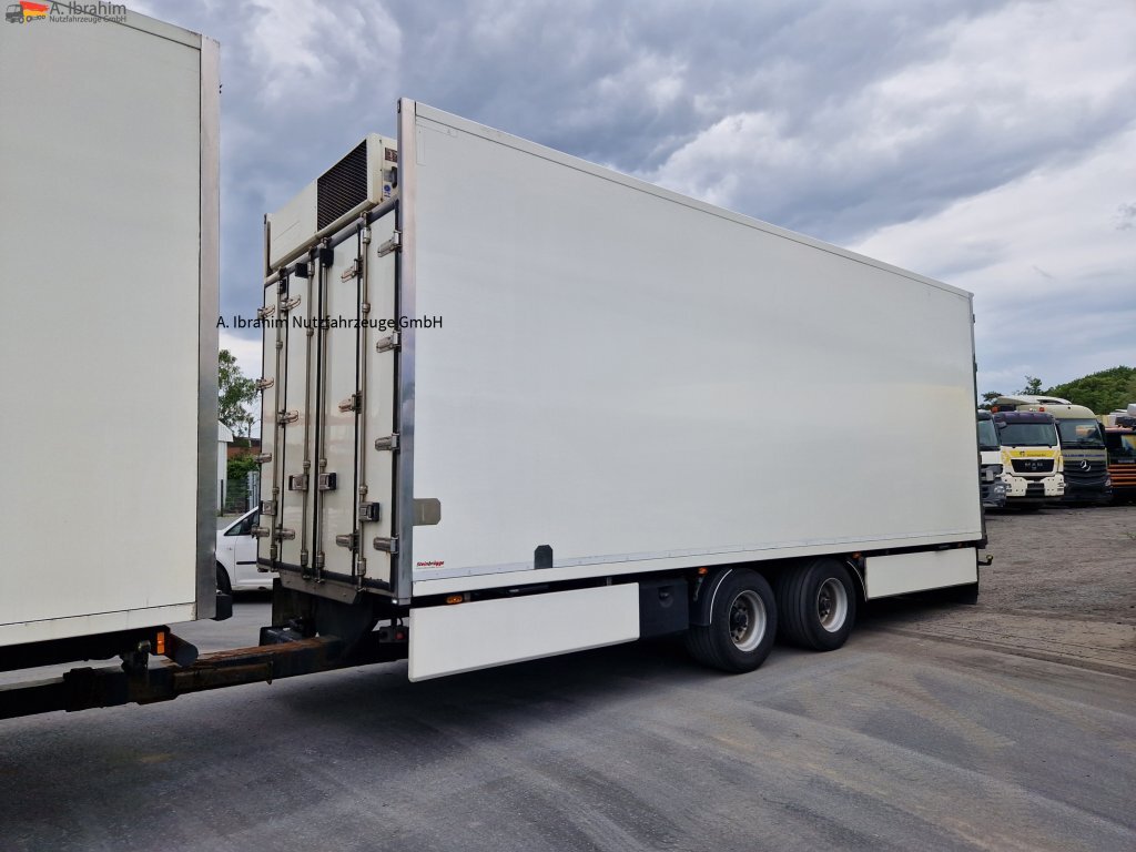 Wellmeyer TK018 Durchlader Frigoblock Zustand sauber, Durchlader, Portaltüren - Rimorkio frigorifer: foto 1 Wellmeyer TK018 Durchlader Frigoblock Zustand sauber, Durchlader, Portaltüren - Rimorkio frigorifer: foto 1