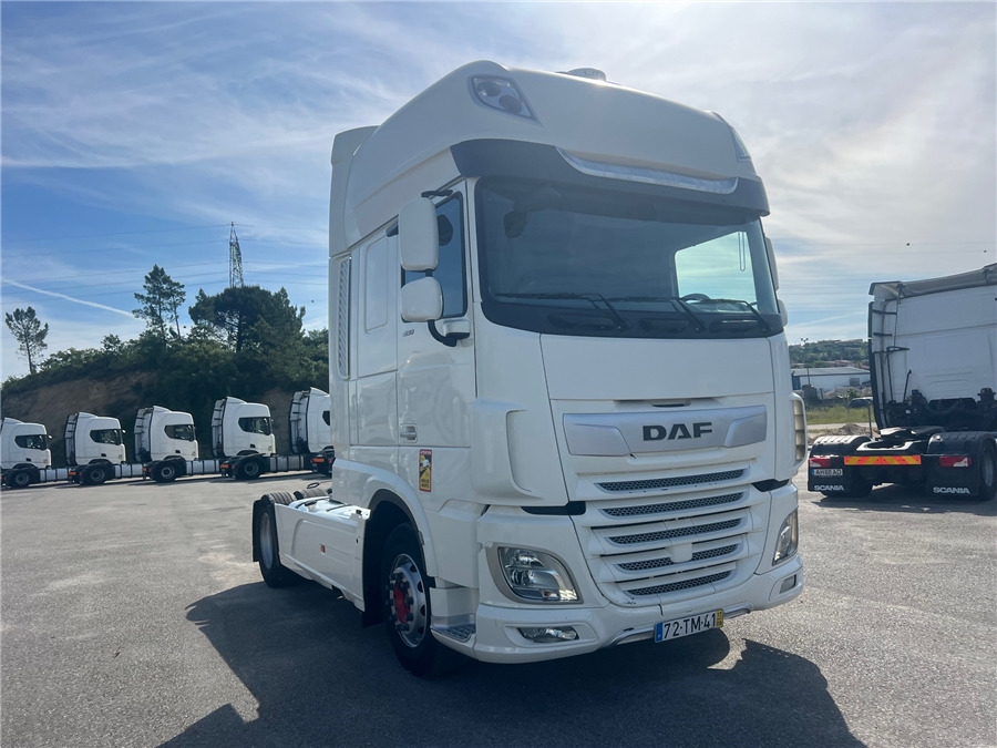 DAF XF 105/480 - Gjysmë-kamion: foto 3 DAF XF 105/480 - Gjysmë-kamion: foto 3