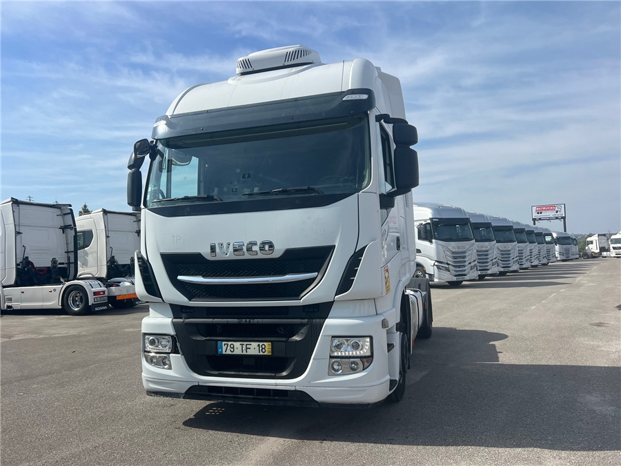 Iveco AS440S46T/P - Gjysmë-kamion: foto 2 Iveco AS440S46T/P - Gjysmë-kamion: foto 2