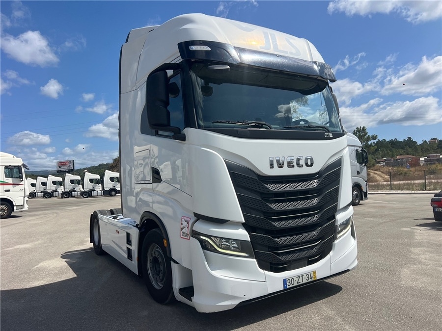 Iveco S-WAY 460 - Gjysmë-kamion: foto 3 Iveco S-WAY 460 - Gjysmë-kamion: foto 3