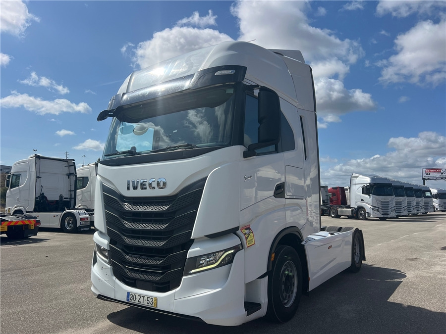 Iveco S-WAY 460 - Gjysmë-kamion: foto 1 Iveco S-WAY 460 - Gjysmë-kamion: foto 1