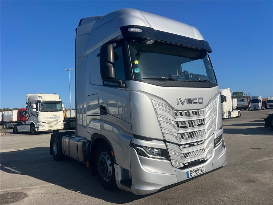 Iveco S-WAY 500 - Gjysmë-kamion: foto 3 Iveco S-WAY 500 - Gjysmë-kamion: foto 3