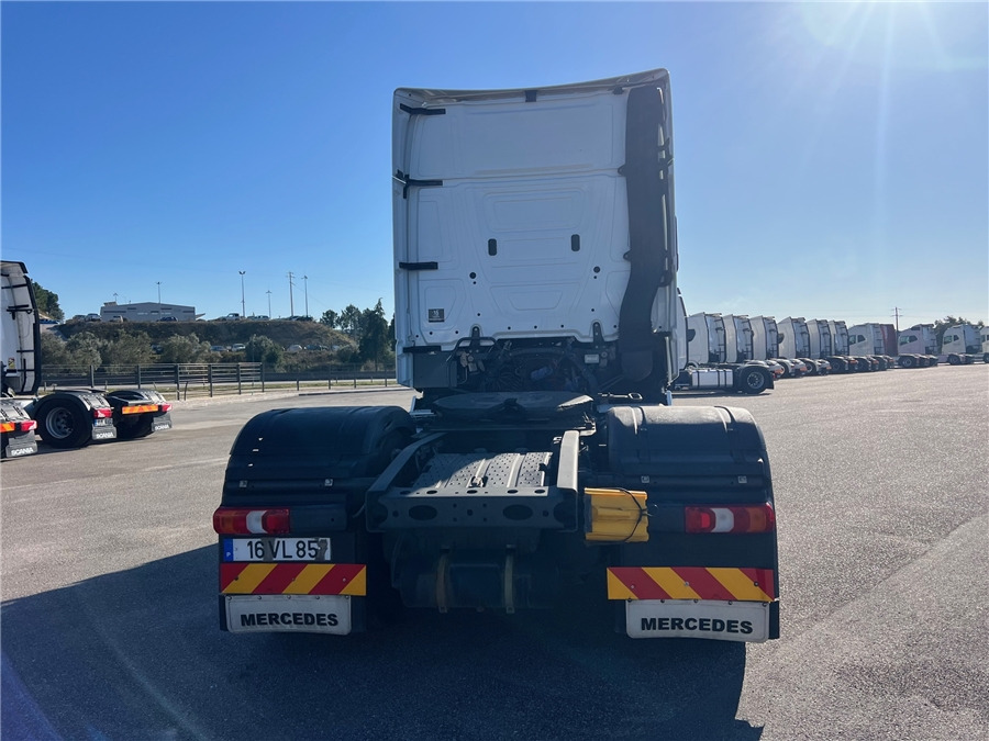 MERCEDES-BENZ 1863 AMG / RETARDER - Gjysmë-kamion: foto 5 MERCEDES-BENZ 1863 AMG / RETARDER - Gjysmë-kamion: foto 5
