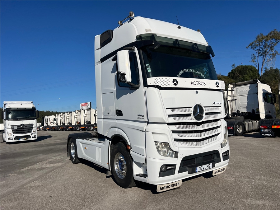 MERCEDES-BENZ 1863 AMG / RETARDER - Gjysmë-kamion: foto 1 MERCEDES-BENZ 1863 AMG / RETARDER - Gjysmë-kamion: foto 1
