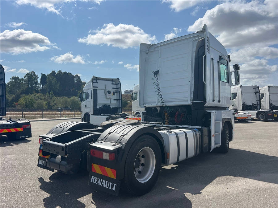 Renault AE 440 - Gjysmë-kamion: foto 4 Renault AE 440 - Gjysmë-kamion: foto 4