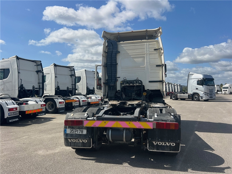 Volvo FH12-37 - Gjysmë-kamion: foto 4 Volvo FH12-37 - Gjysmë-kamion: foto 4