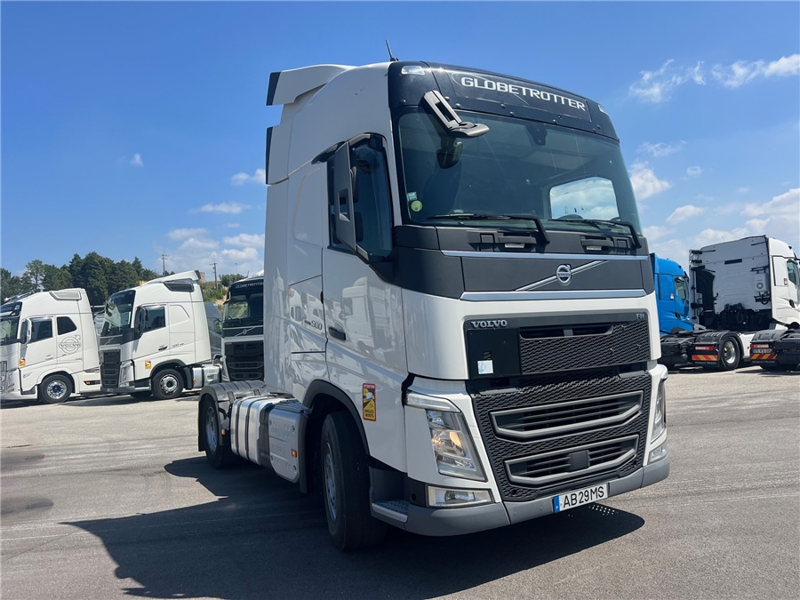 Volvo FH500 - Gjysmë-kamion: foto 1 Volvo FH500 - Gjysmë-kamion: foto 1