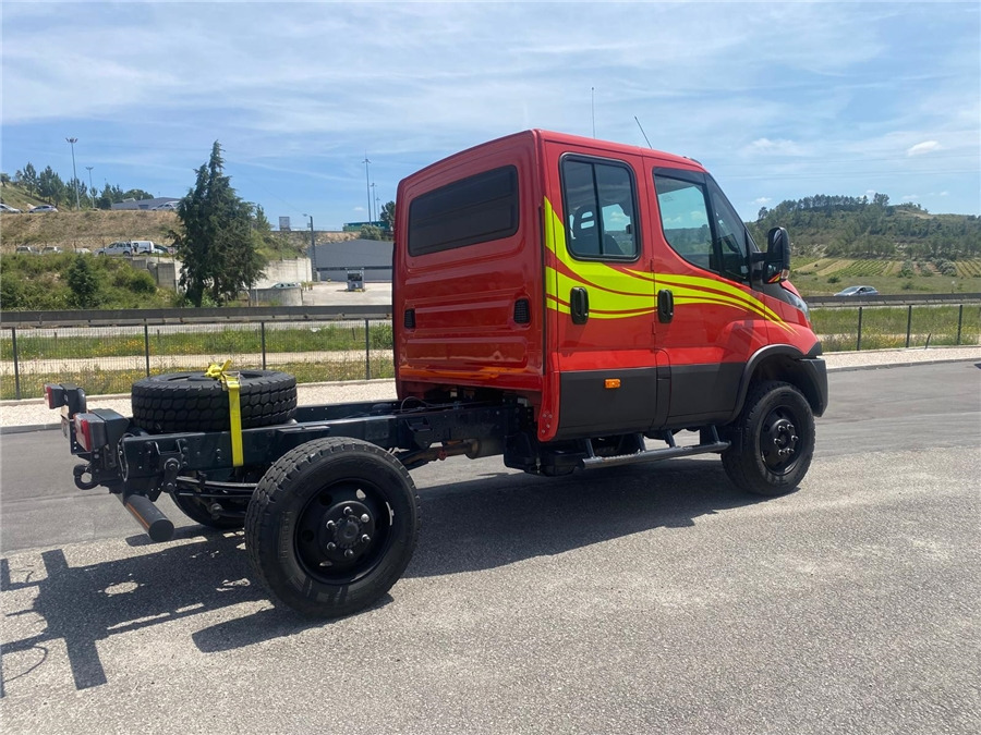 Iveco 70-S180 4X4 - Kamion kabinë-shasi: foto 4 Iveco 70-S180 4X4 - Kamion kabinë-shasi: foto 4