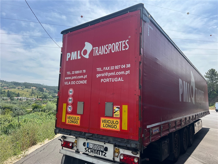 SCHMITZ CARGOBULL SCB-S3T TETO ELEVAR - Gjysmë rimorkio me tendë: foto 3 SCHMITZ CARGOBULL SCB-S3T TETO ELEVAR - Gjysmë rimorkio me tendë: foto 3