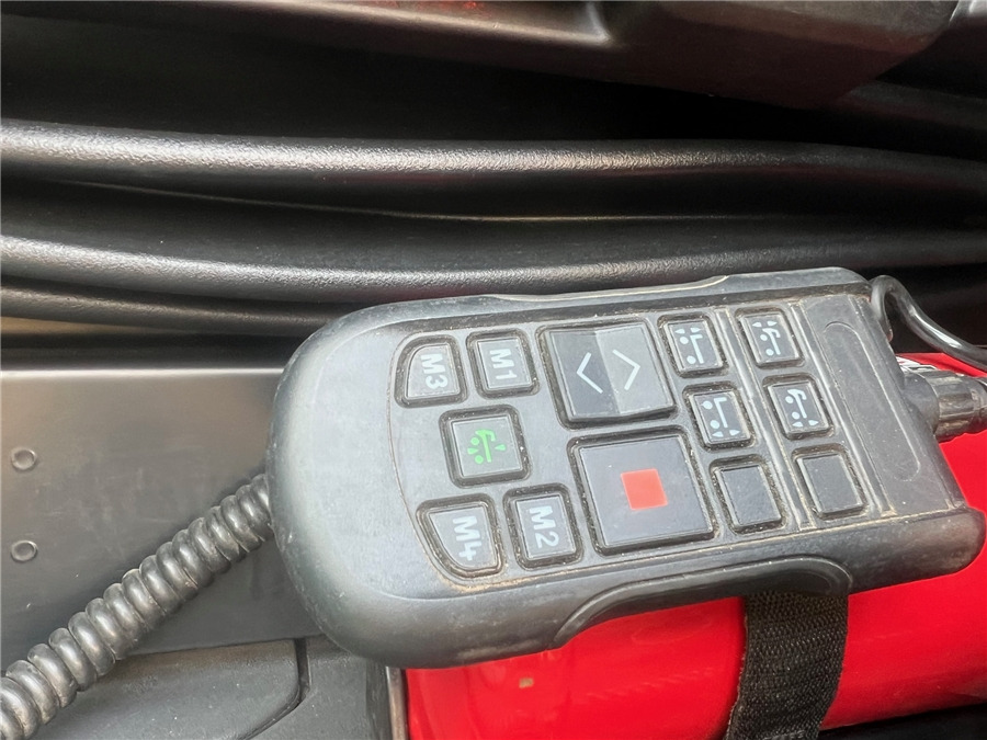 Kamion kabinë-shasi Scania R650: foto 19