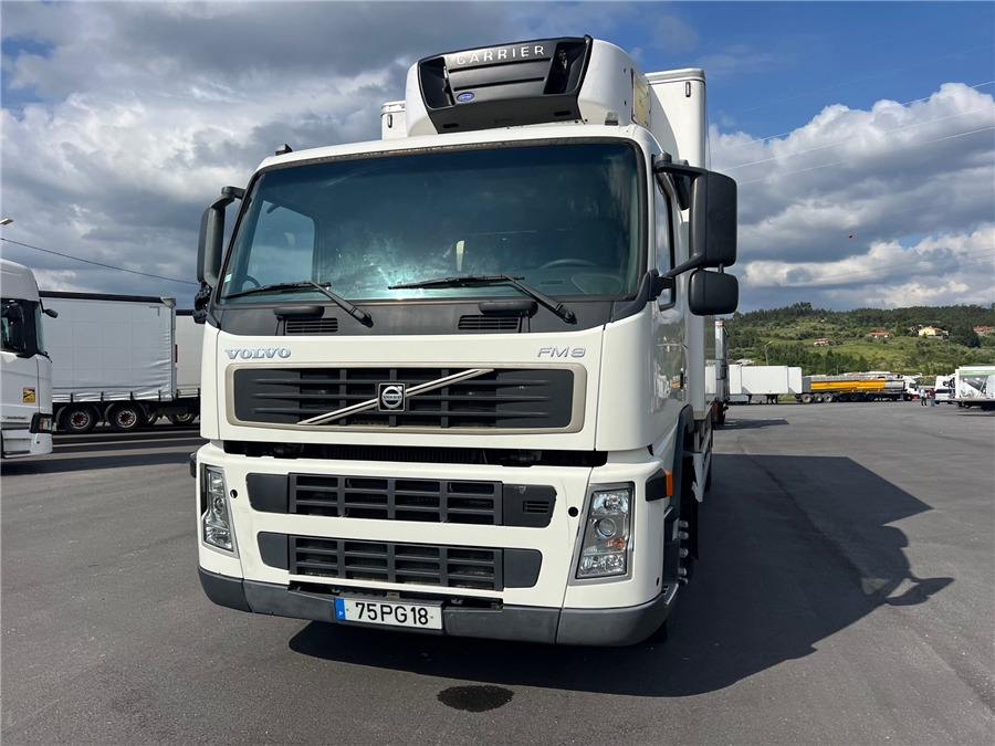 Volvo FM 9 - Kamion frigorifer: foto 2 Volvo FM 9 - Kamion frigorifer: foto 2