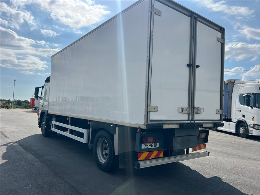 Volvo FM 9 - Kamion frigorifer: foto 4 Volvo FM 9 - Kamion frigorifer: foto 4