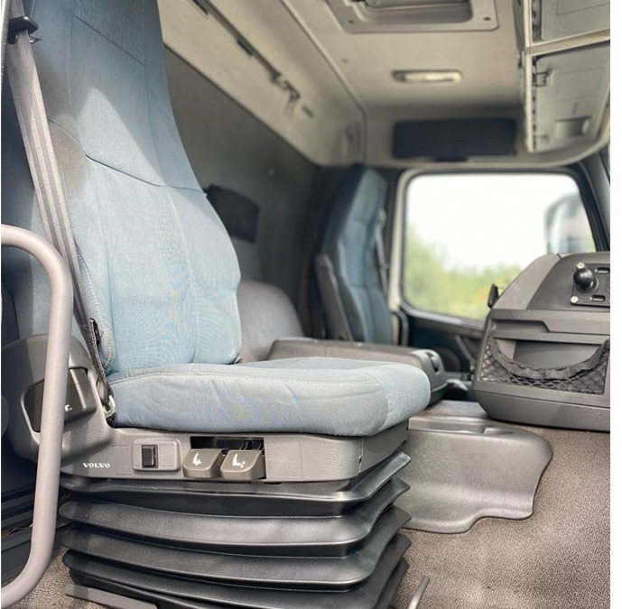 Volvo FM - Kamion kabinë-shasi: foto 4 Volvo FM - Kamion kabinë-shasi: foto 4