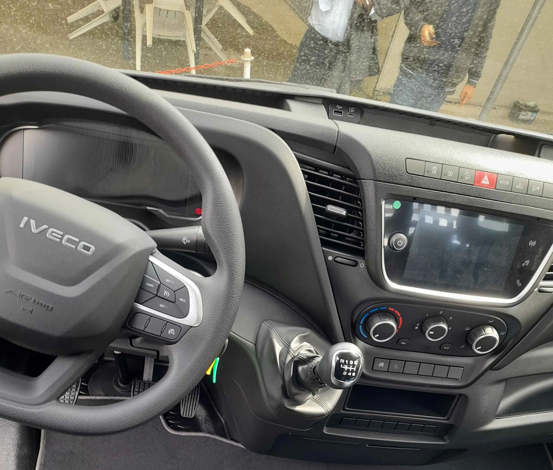 IVECO DAILY 35C12 2.3 RIBALTABILE 2025 NUOVO - Kamioncine vetëshkarkuese: foto 4 IVECO DAILY 35C12 2.3 RIBALTABILE 2025 NUOVO - Kamioncine vetëshkarkuese: foto 4