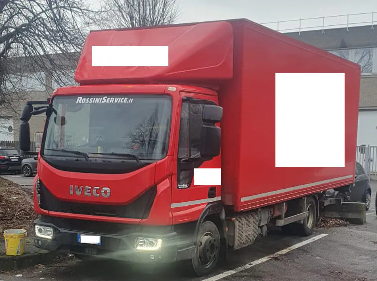 IVECO EUROCARGO 100E18 - Kamion vagonetë: foto 2 IVECO EUROCARGO 100E18 - Kamion vagonetë: foto 2