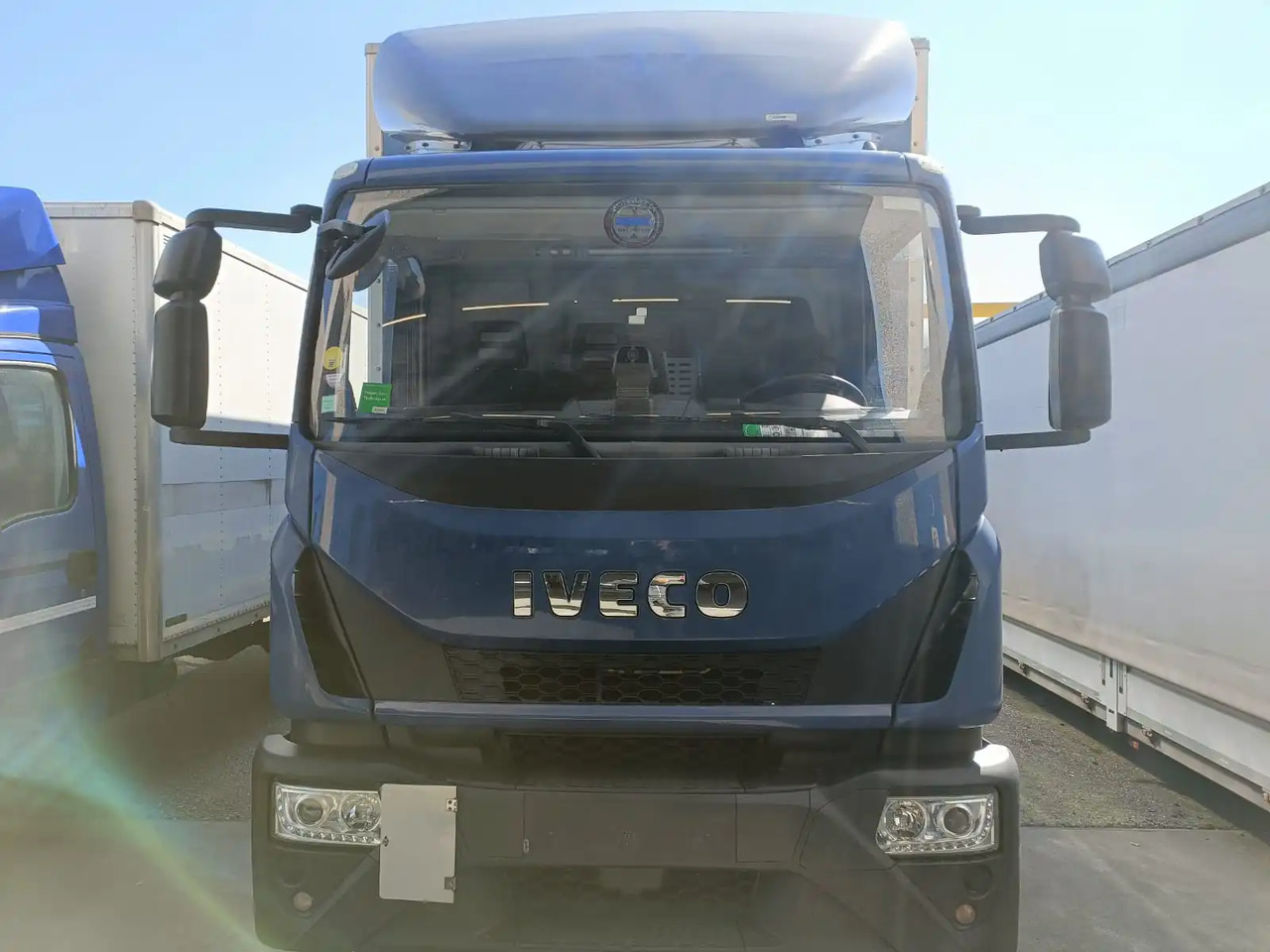 IVECO EUROCARGO 120E22 - Kamion vagonetë: foto 3 IVECO EUROCARGO 120E22 - Kamion vagonetë: foto 3