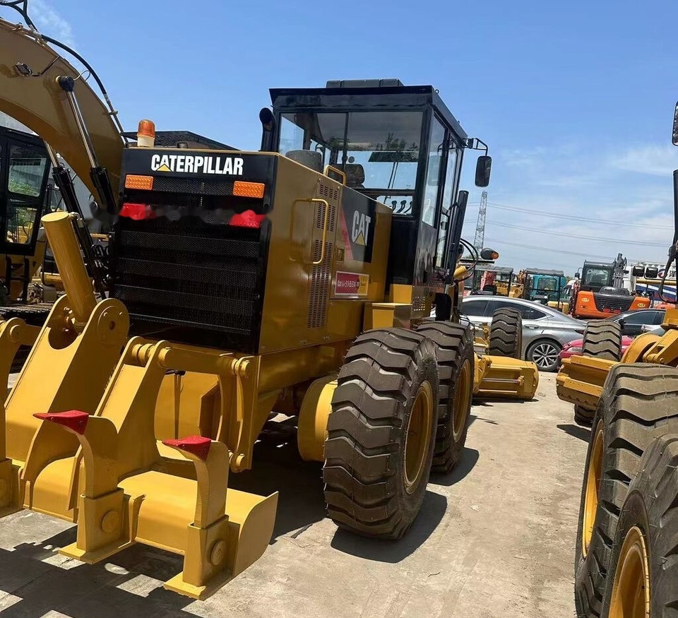 Caterpillar 140H - Makinë niveluese: foto 1 Caterpillar 140H - Makinë niveluese: foto 1
