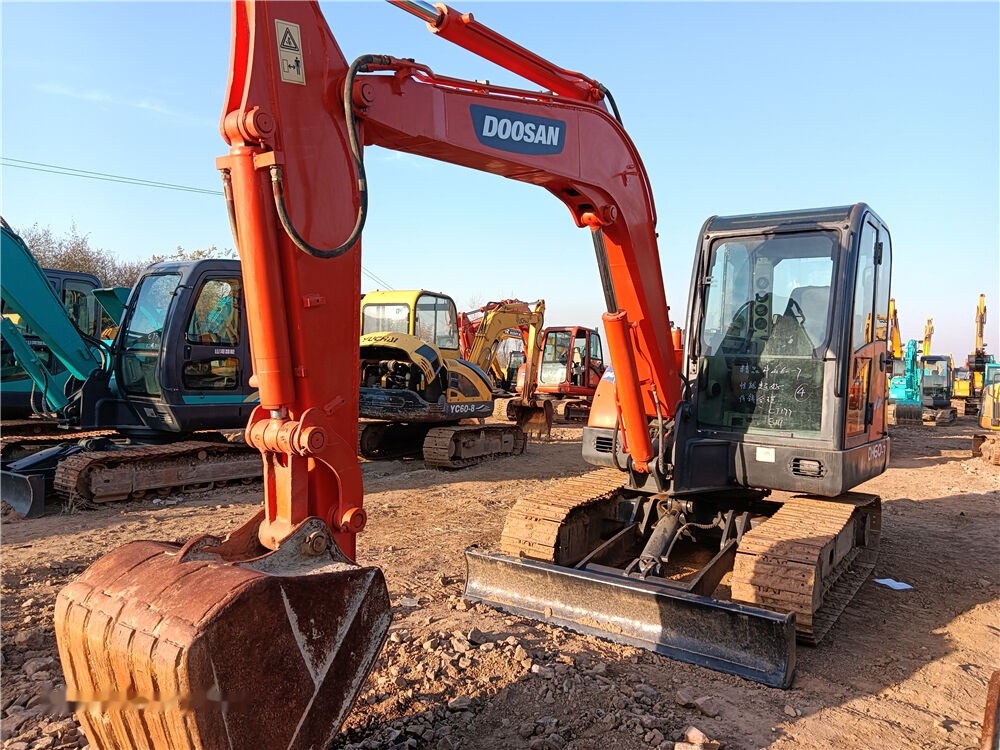 Doosan DH60-7 - Miniekskavator: foto 5 Doosan DH60-7 - Miniekskavator: foto 5