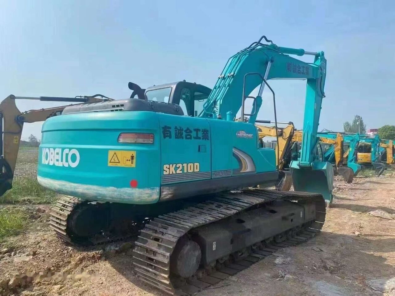Kobelco SK210D - Ekskavator me zinxhirë: foto 2 Kobelco SK210D - Ekskavator me zinxhirë: foto 2