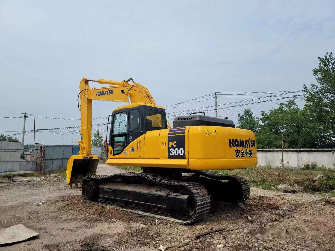 Komatsu PC300-7 - Ekskavator me zinxhirë: foto 2 Komatsu PC300-7 - Ekskavator me zinxhirë: foto 2