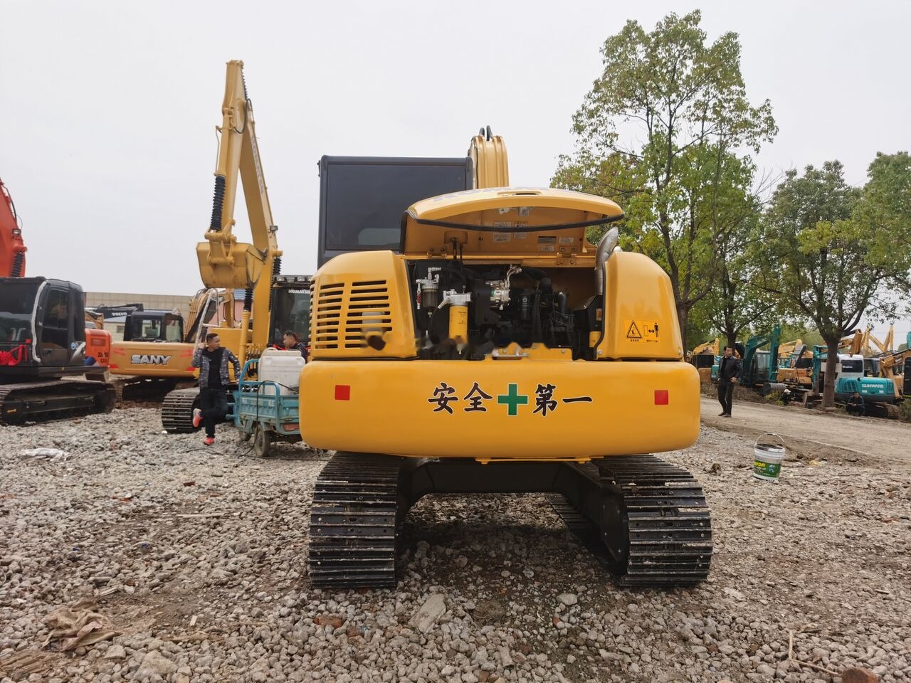 Komatsu PC70-8 - Ekskavator me zinxhirë: foto 5 Komatsu PC70-8 - Ekskavator me zinxhirë: foto 5