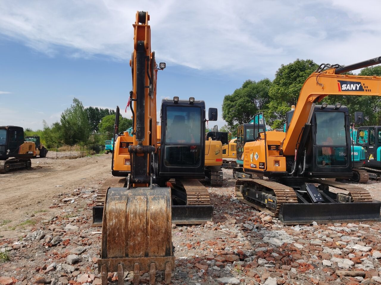 Sany SY75 - Ekskavator me zinxhirë: foto 1 Sany SY75 - Ekskavator me zinxhirë: foto 1