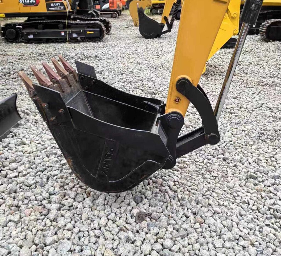 Sany SY75C - Ekskavator me zinxhirë: foto 1 Sany SY75C - Ekskavator me zinxhirë: foto 1