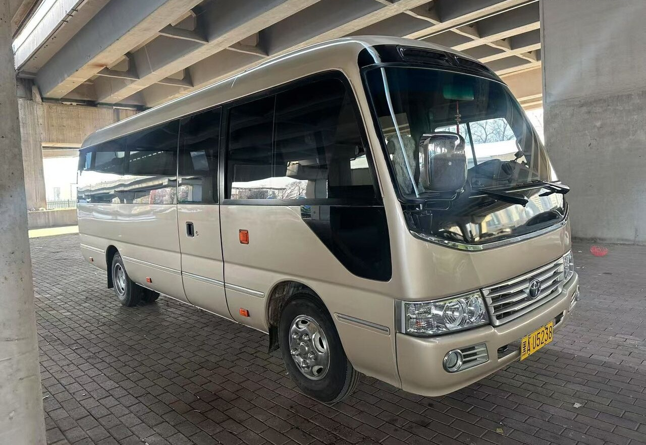 Toyota 1HZ - Autobus suburban: foto 3 Toyota 1HZ - Autobus suburban: foto 3