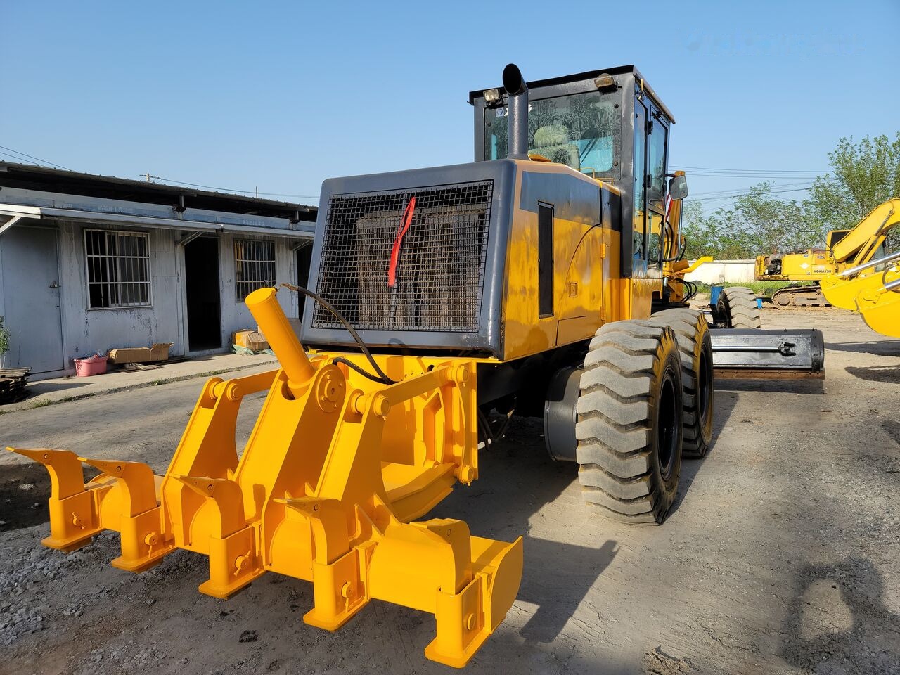 XCMG GR180 - Makinë niveluese: foto 3 XCMG GR180 - Makinë niveluese: foto 3