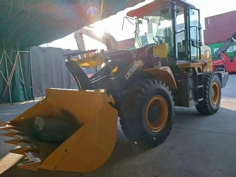XCMG LW300KN - Fadrom me goma: foto 2 XCMG LW300KN - Fadrom me goma: foto 2