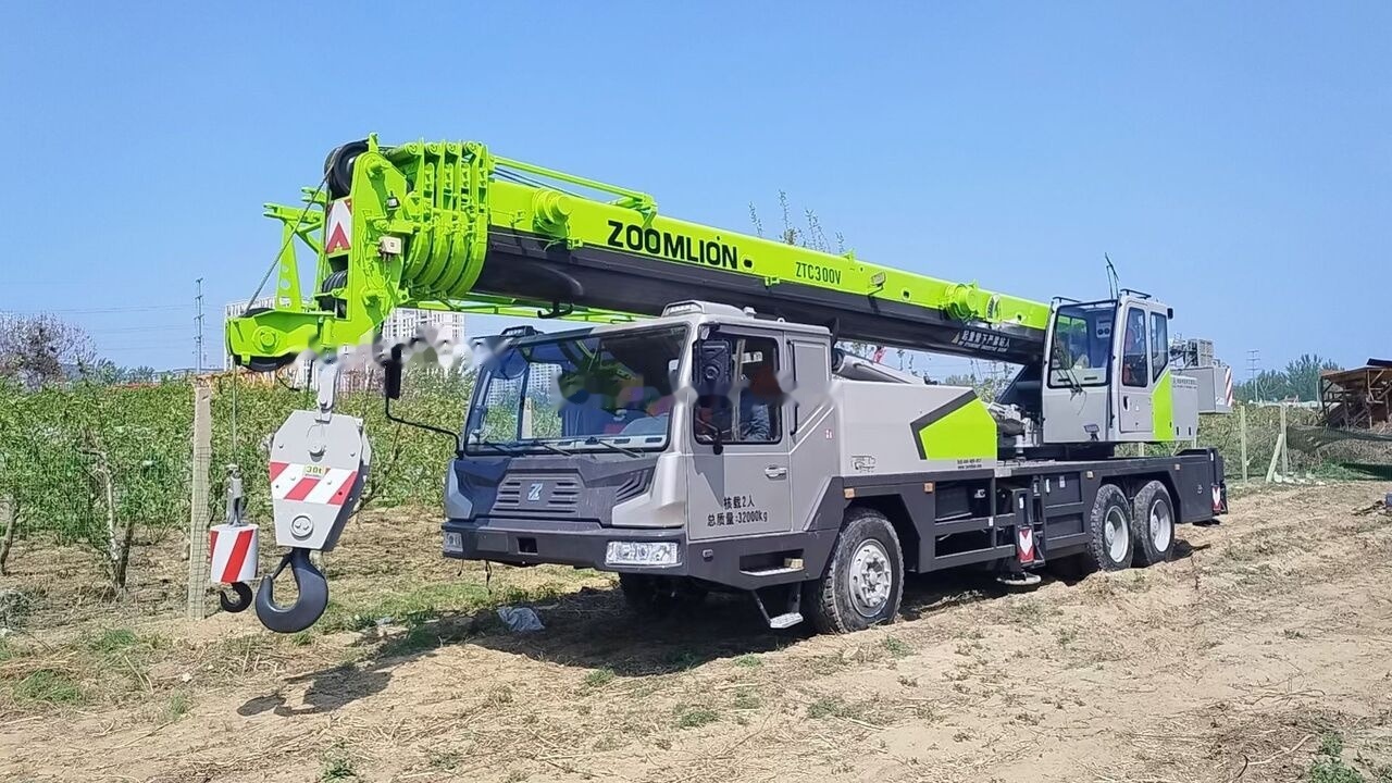 Zoomlion ZTC300V Crane - Autovinç: foto 3 Zoomlion ZTC300V Crane - Autovinç: foto 3