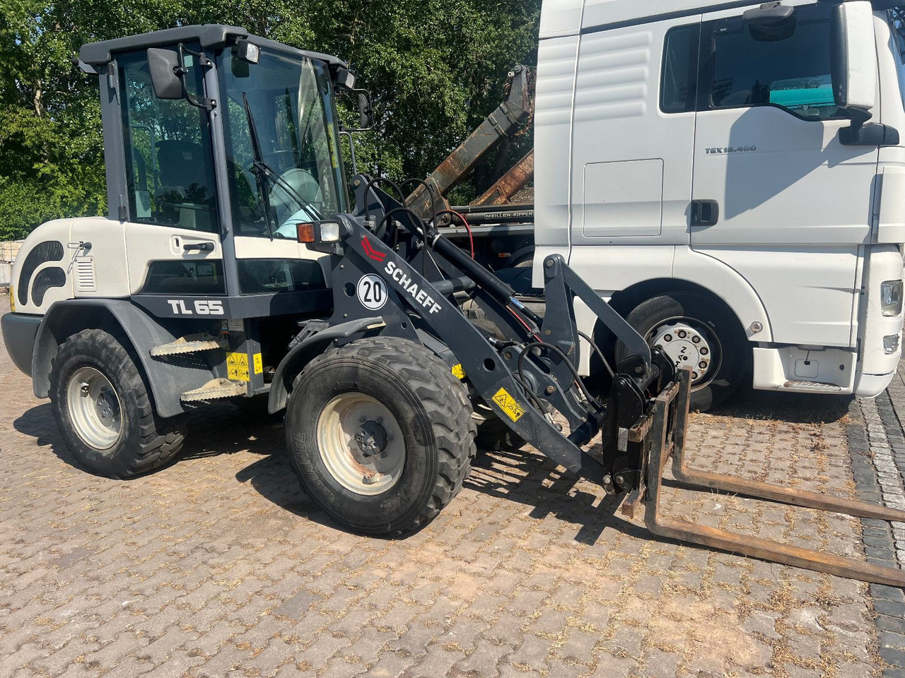 Terex TL 65 - Fadrom me goma: foto 1 Terex TL 65 - Fadrom me goma: foto 1
