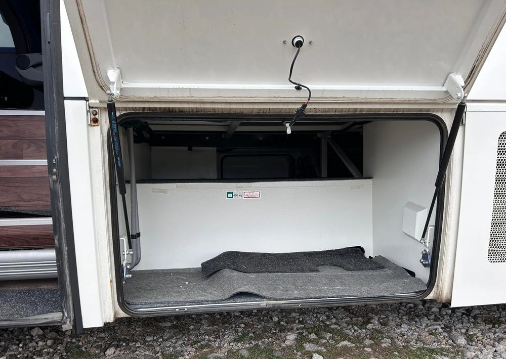 Isuzu Grand Toro - Autobus suburban: foto 5 Isuzu Grand Toro - Autobus suburban: foto 5