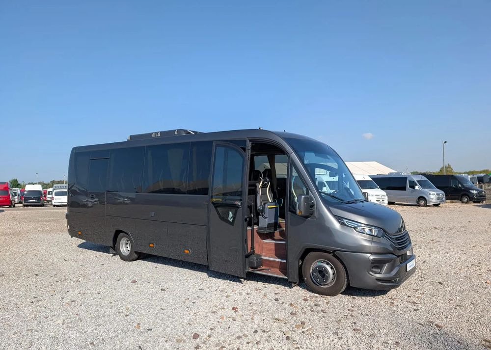 Iveco Daily 70C21 - Minibus, Furgon pasagjerësh: foto 2 Iveco Daily 70C21 - Minibus, Furgon pasagjerësh: foto 2